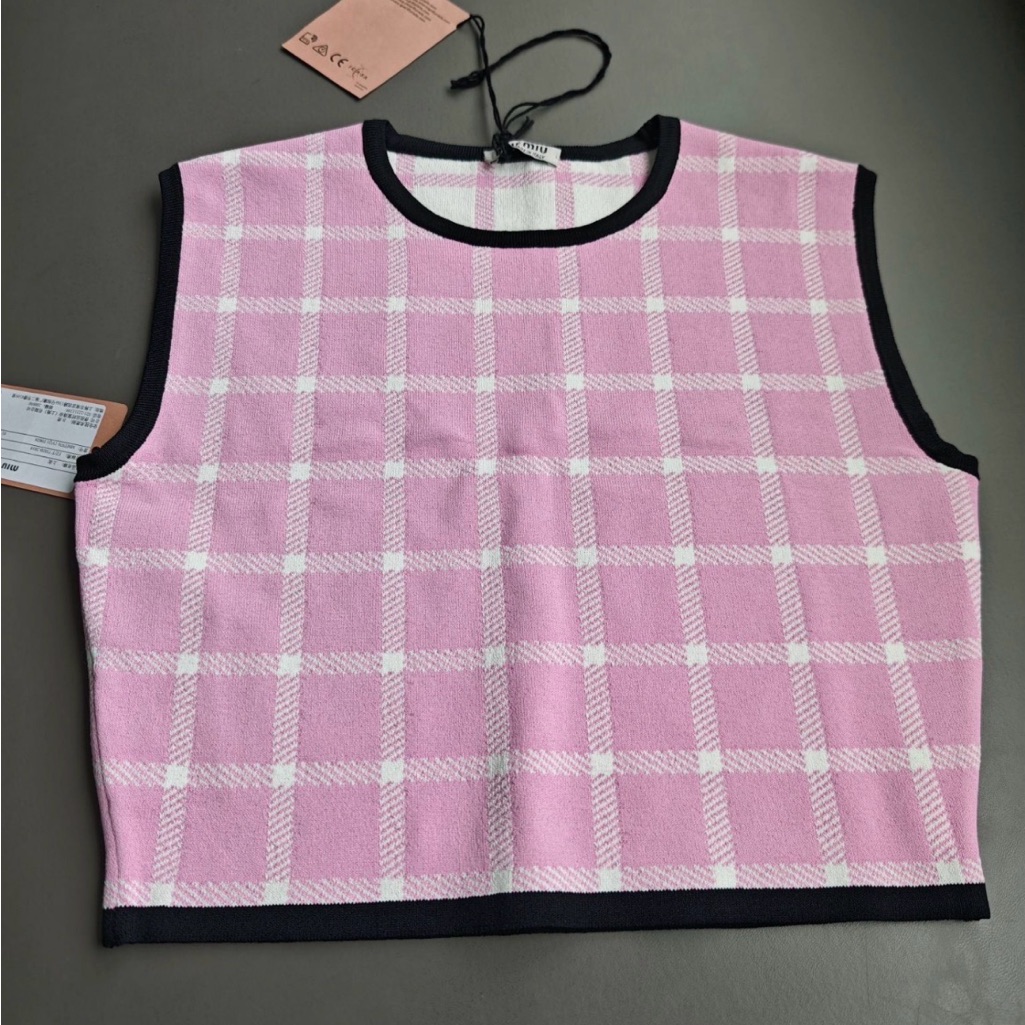 Stealauthentic Miu Miu Pink And White Windowpane Knit Tank With Black Neck Trim